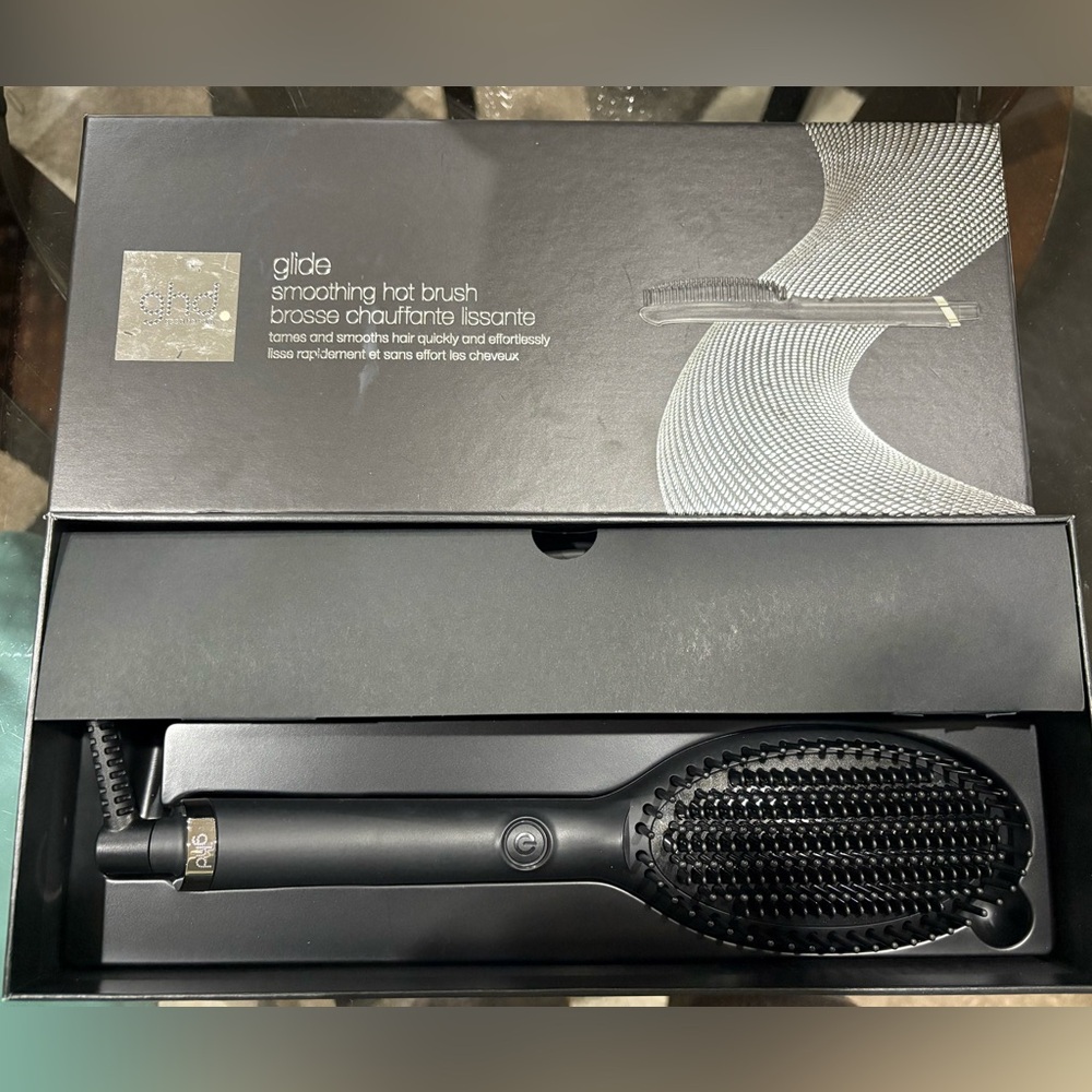 ghd Glide Smoothing Hot Brush - Elegant Black
